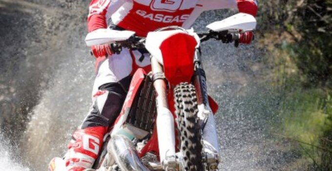 What Makes a Great Dirt Bike