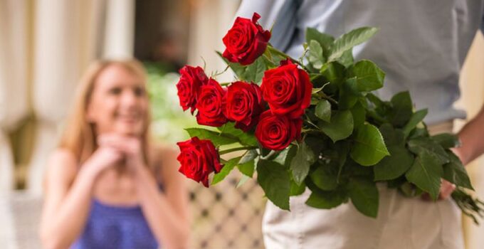 Best Ways to Surprise Your Girlfriend