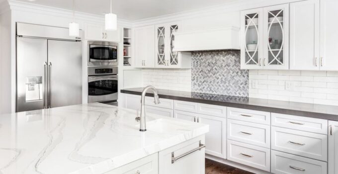 Renovation Tips: Selecting the Right Natural Stone Counter