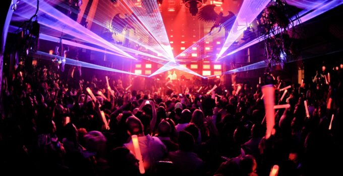 The Best Party Cities In The World To Get VIP Table Booking Services