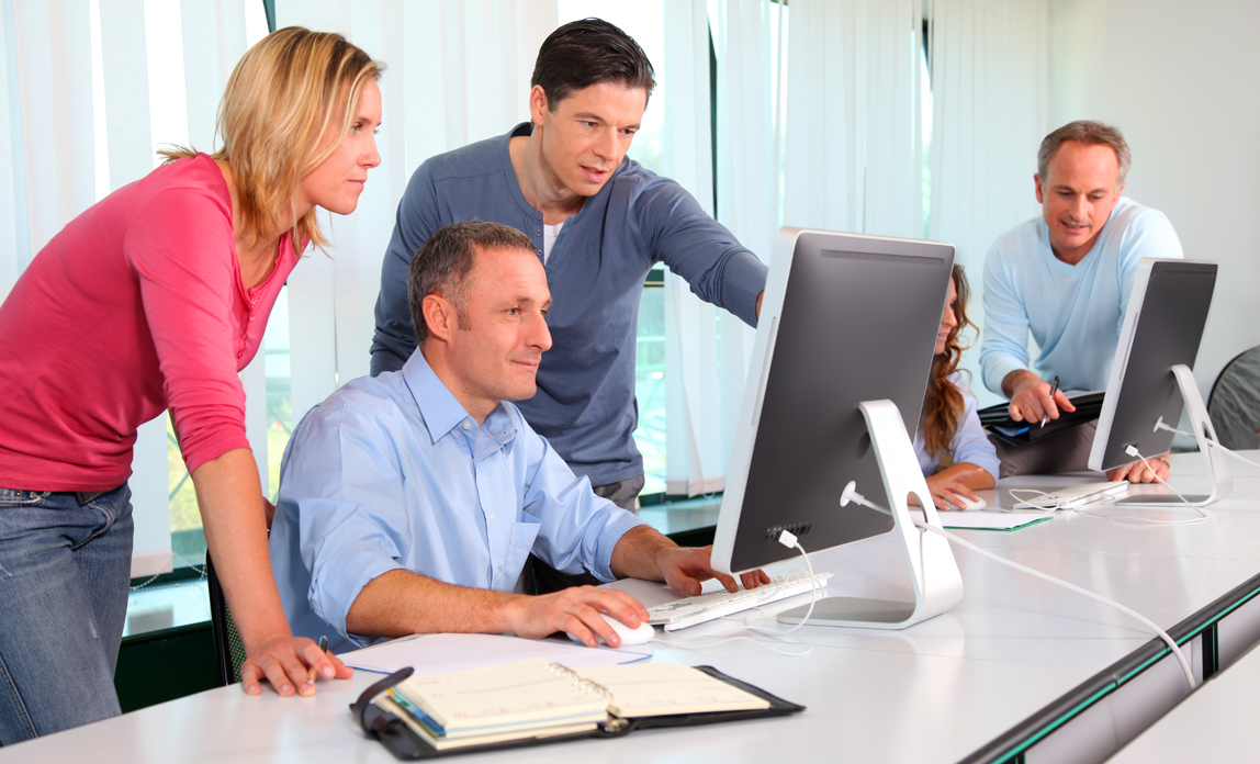 The importance of computers in modern businesses - iCharts