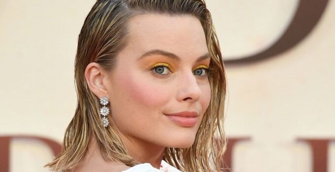 Margot Robbie Net Worth 2024