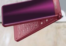 7 Best Flip Phone on the Market 2024