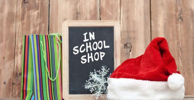 How Can An In-School Santa Shop Help Your PTA?