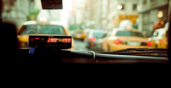 Things You Should Know If You Want To Become A Taxi Driver