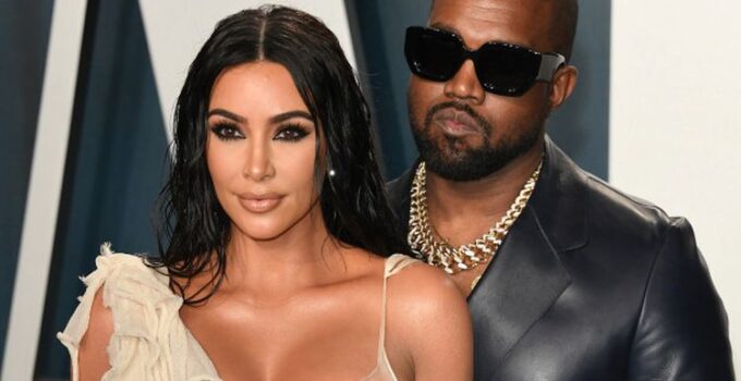 Kanye West’s Ungentlemanly Gestures to Wife Kim Shocks Fans