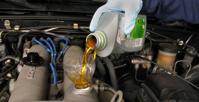 How to Tell If Your Car Needs an Oil Change