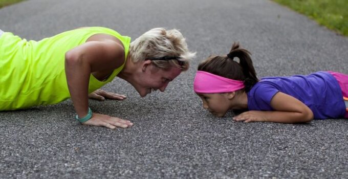 How to Include Your Kids in Your Workouts