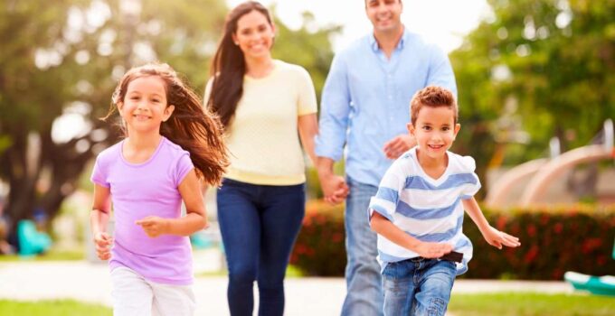 7 Tips How to Keep Your Family Healthy, Naturally In 2024