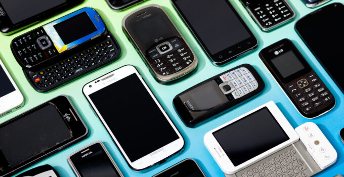 6 Easy Ways to Get Rid of Your Old Smartphone – 2024 Guide