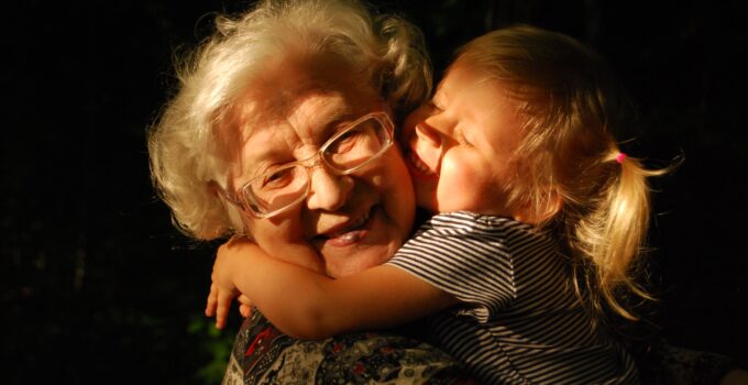 Best Gifts to Encourage Family Time with Your Grandparents