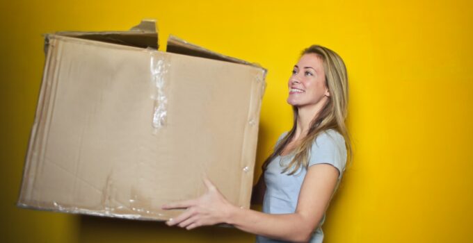 6 Tips for Transporting Valuable Items When Moving