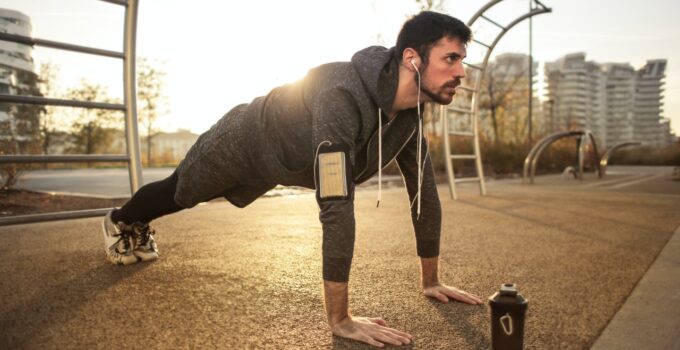 6 Reasons Why Is Good To Work Out In Long Sleeves