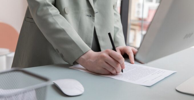 5 Signs Your Business Needs Better Contract Management