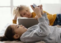 4 Safety Tips to Know Before Getting Your Child Their First Smartphone