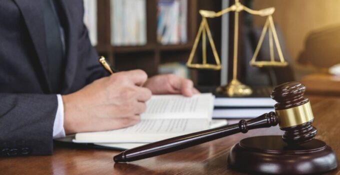4 Things to Find Out When Hiring a Personal Injury Lawyer