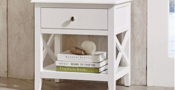 How to Choose a Hamptons Bedside Table