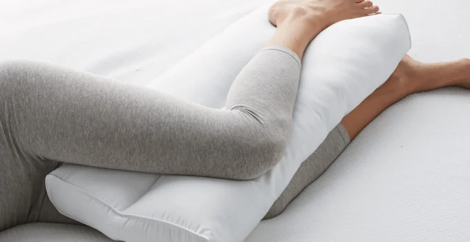 Factors To Worry About When Buying A Leg Pillow 