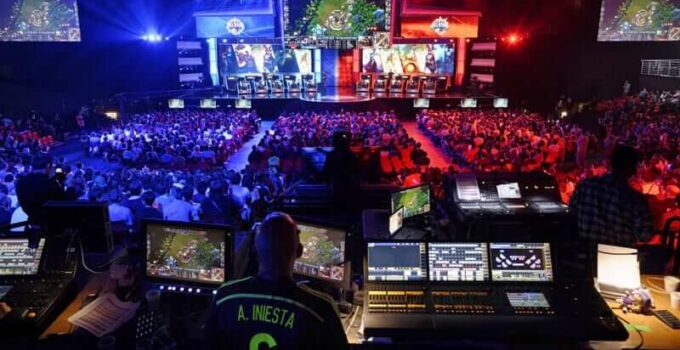 How to Get a Job in Esports?