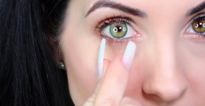 How to Remove Contact Lenses with Long Nails?