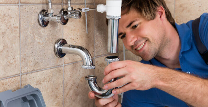 6 Plumbing Dos and Don’ts for Homeowners