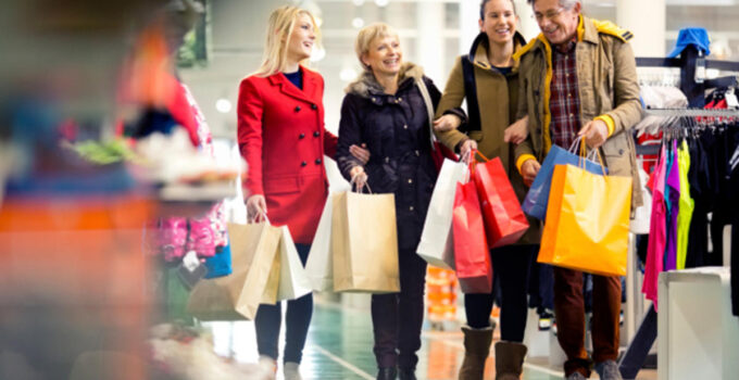 Why Are Designer Outlets Cheaper: What Influences the Prices?