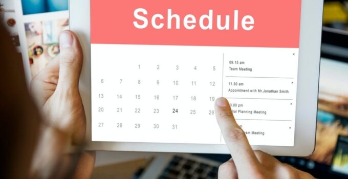 5 Reasons to Implement Online Scheduling to Your Small Business