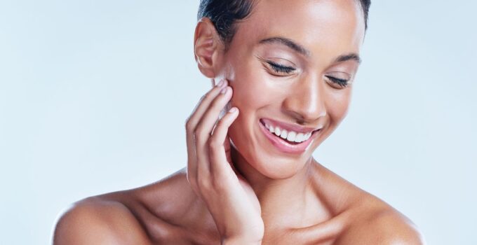 Say Goodbye To Dry Skin: How Hydrating Facials Can Transform Your Skin