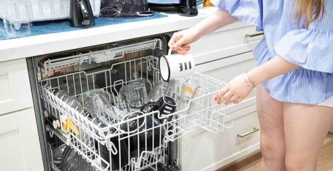 Troubleshooting Tips for Maximizing Your Whirlpool Dishwasher’s Performance