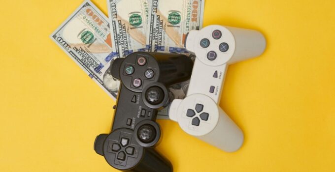 Game Your Way to Financial Freedom: Money-Making Opportunities in Gaming 2024