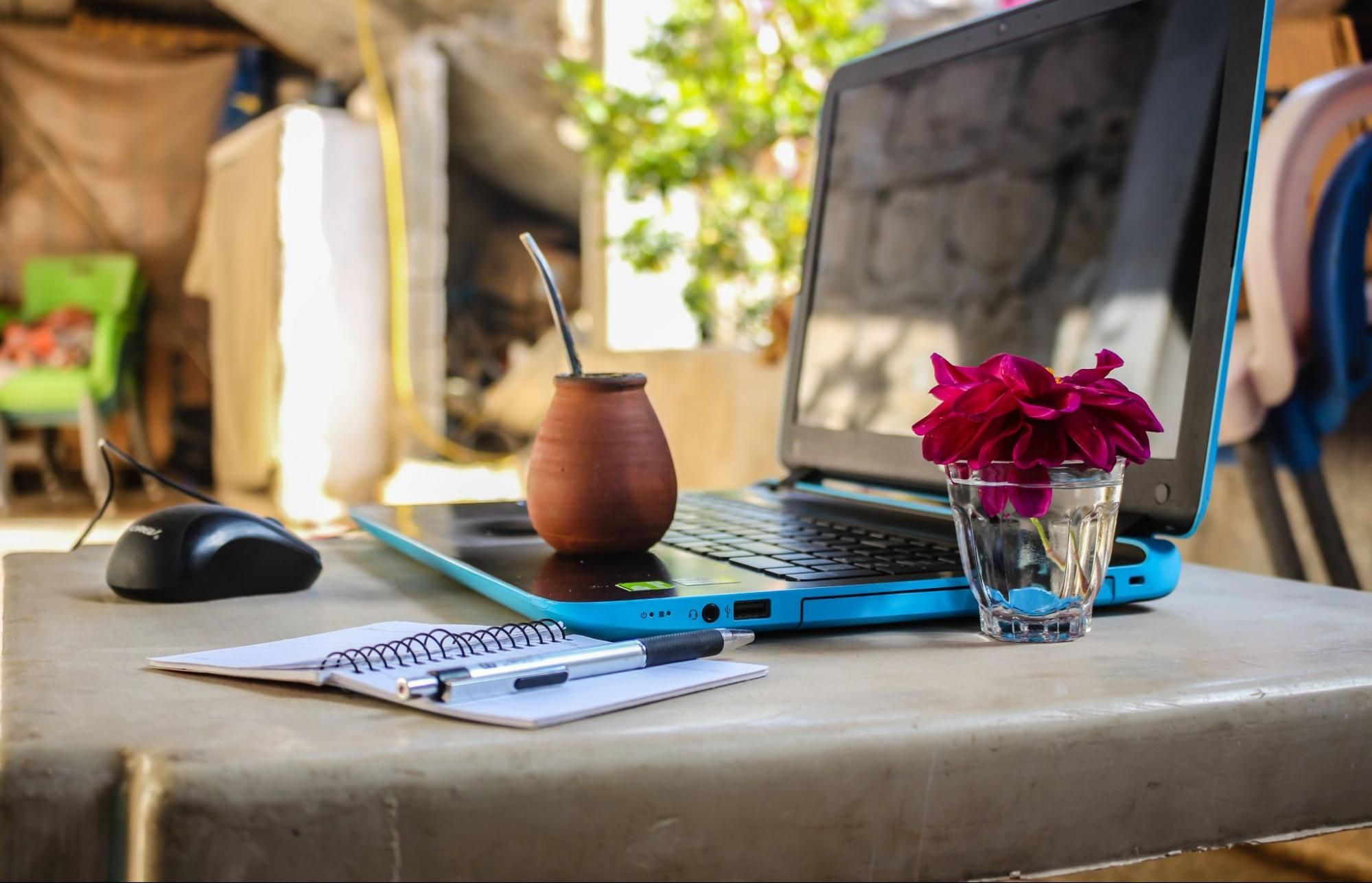 Become a Digital Nomad in 2024 with These Great Money-Making Ideas!