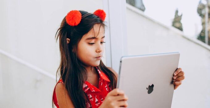 When to Contact an Expert & When to Fix Tech Yourself