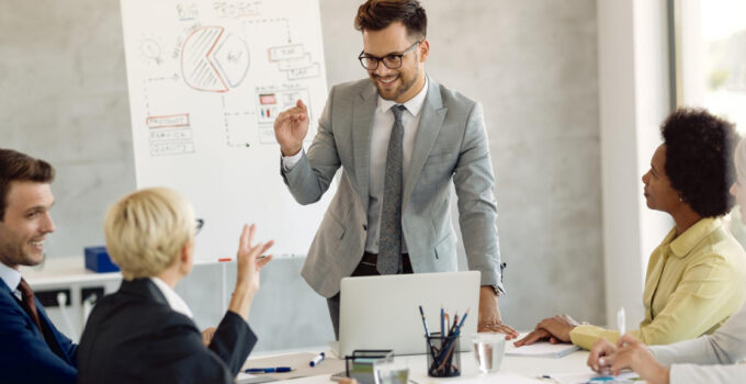 The Role of a Fractional C-Suite in Modern Startups – 7 Things to know