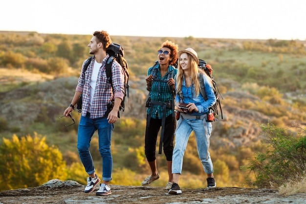 Emotional and Social Benefits of Group Hiking
